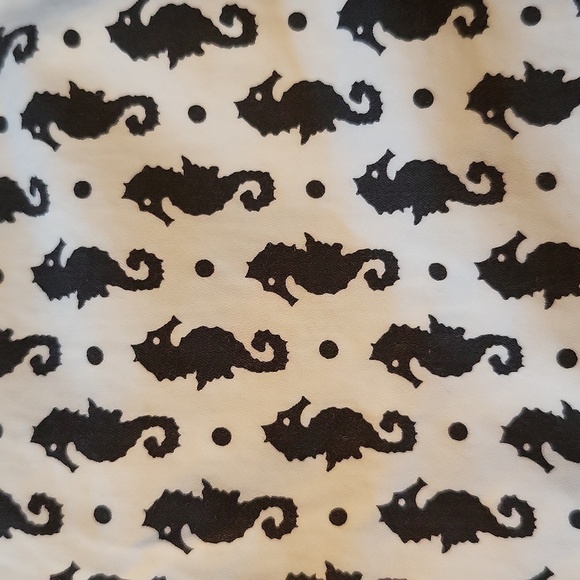 Brooks Brothers Sea horse preppy size 10 ladies shorts - Picture 16 of 16